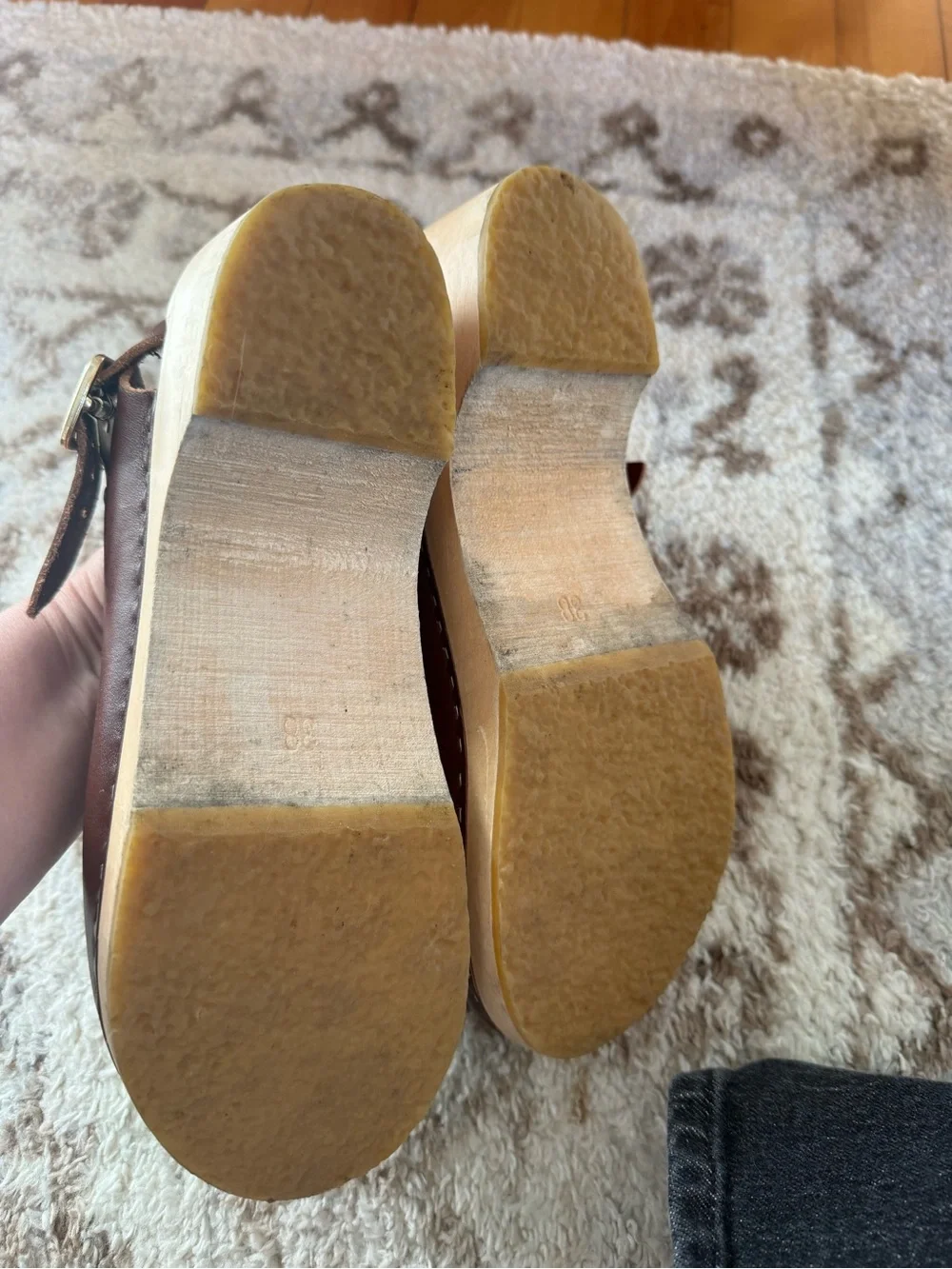 Bryr Ellie Worker Clog - size 8 - Sienna
